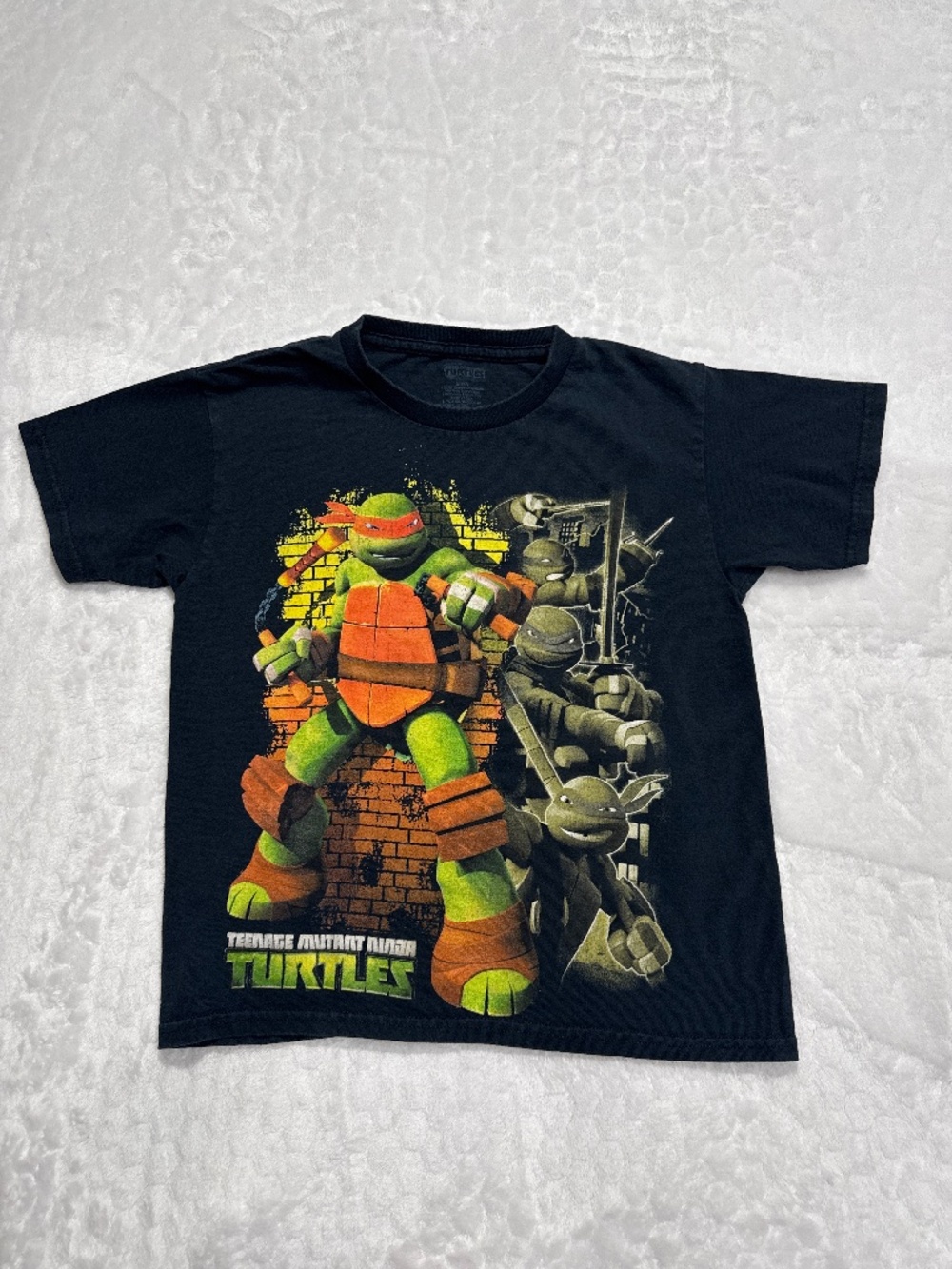 Teenage Mutant Ninja Turtles T-shirt black graphic print boys size 6/7